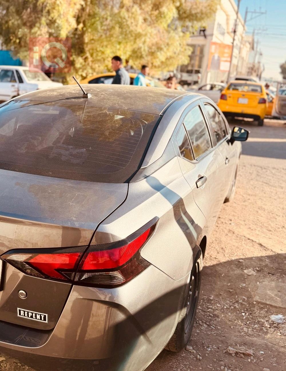 نيسان فيرسا